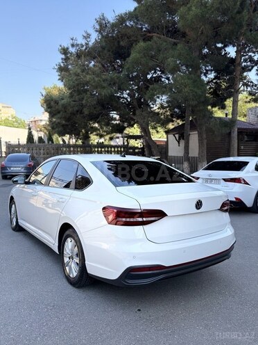 Volkswagen Lavida-4