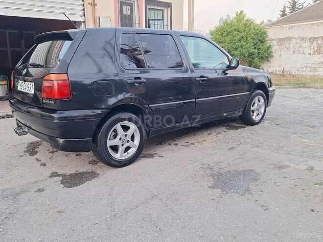 Volkswagen Golf-4