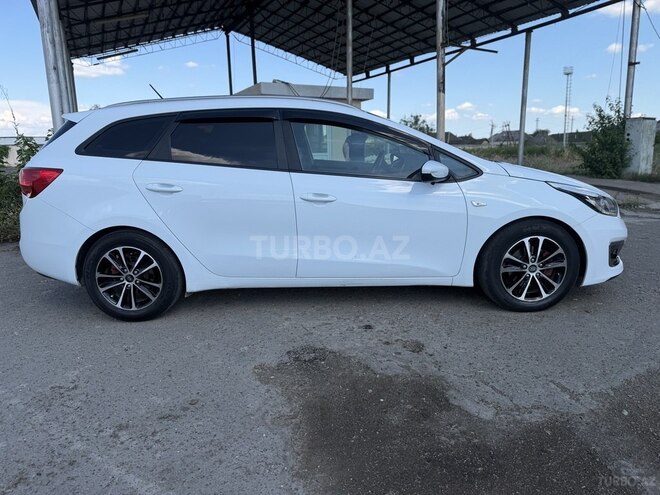 Kia Ceed-2