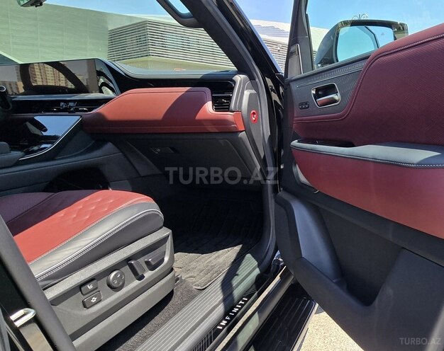 Infiniti QX80-18