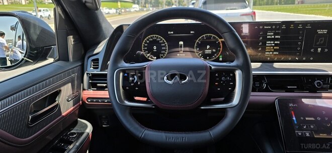 Infiniti QX80-12