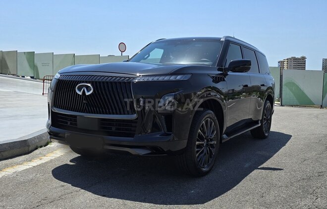Infiniti QX80-5
