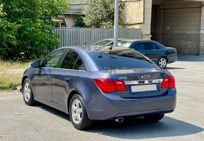 Chevrolet Cruze-6