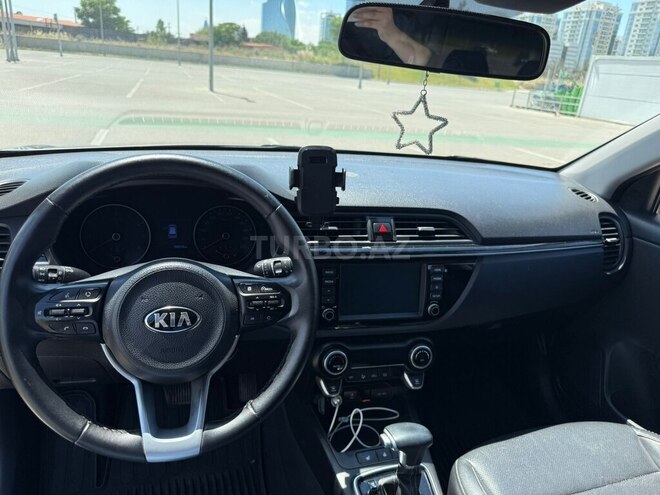 Kia Rio X-Line-5