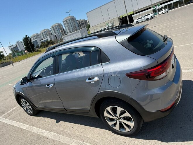 Kia Rio X-Line-9