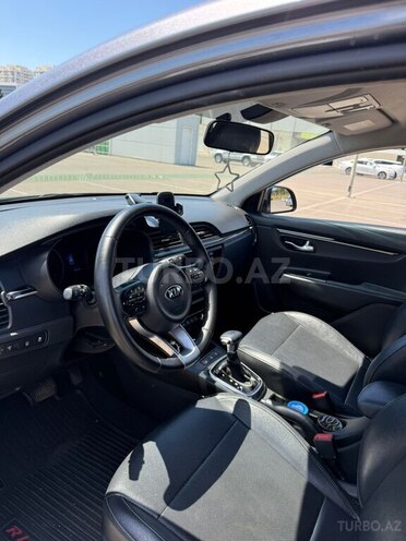 Kia Rio X-Line-10
