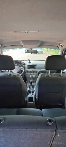 Opel Astra-2