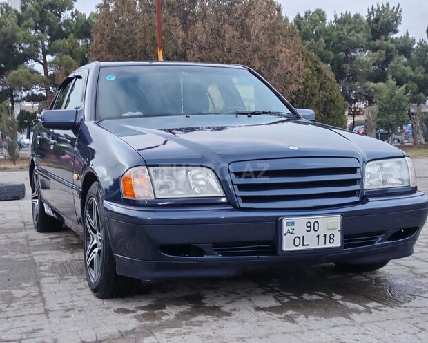 Mercedes C 200-1