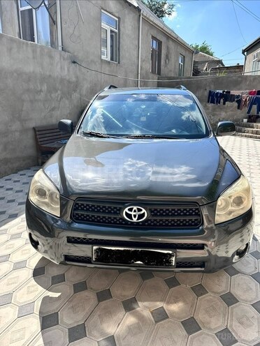 Toyota RAV4-1