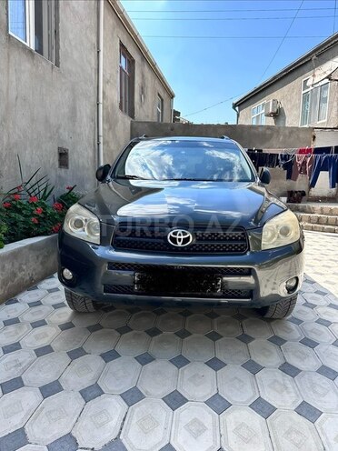 Toyota RAV4-11