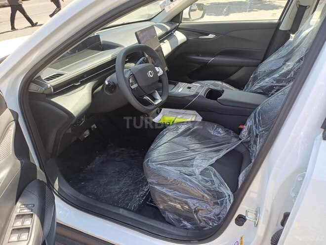 Changan Qiyuan A05-6