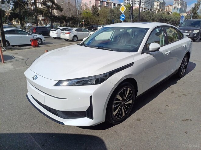 Changan Qiyuan A05-3