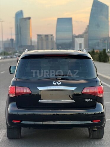 Infiniti QX56-11