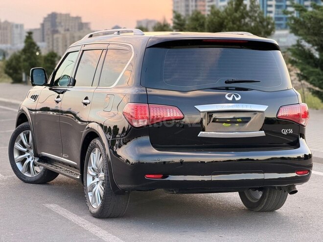 Infiniti QX56-12