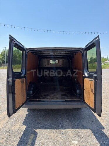 Ford Transit-12