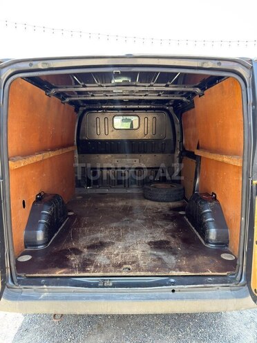 Ford Transit-13
