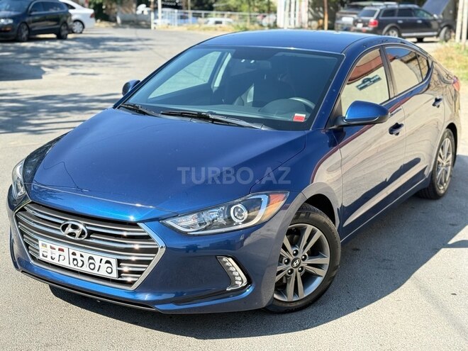 Hyundai Elantra-1