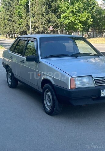 LADA (VAZ) 21099-2