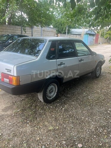 LADA (VAZ) 21099-10