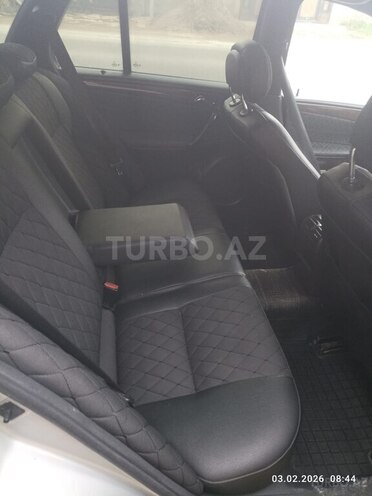 Mercedes C 200-2