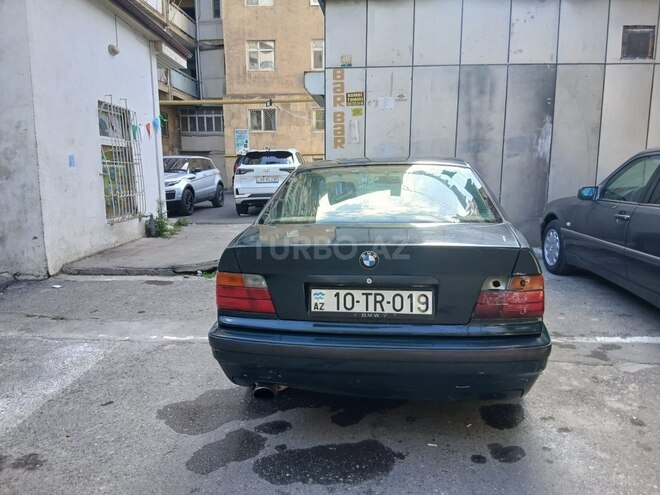 BMW 318-7