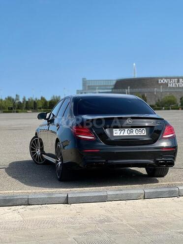 Mercedes E 220 d-2
