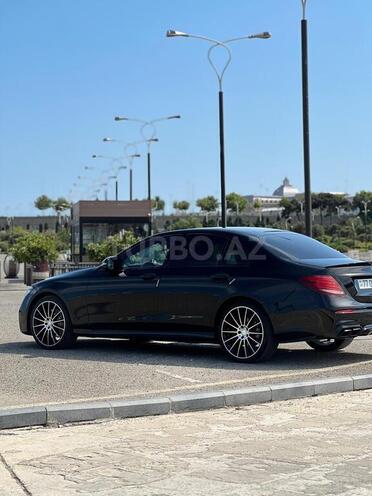 Mercedes E 220 d-5