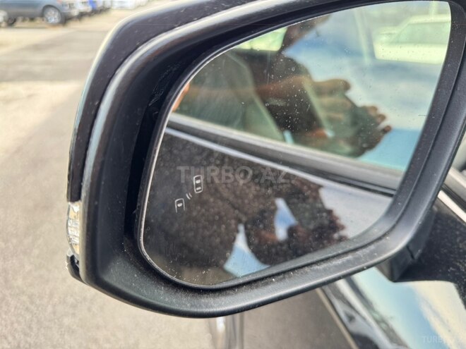 Toyota RAV4-14
