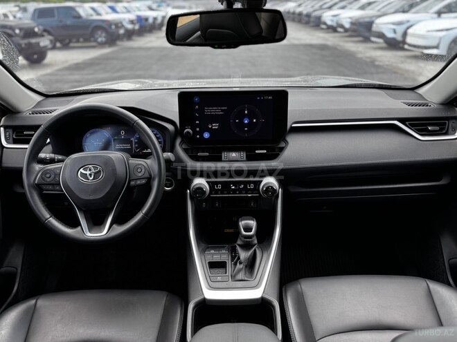 Toyota RAV4-9