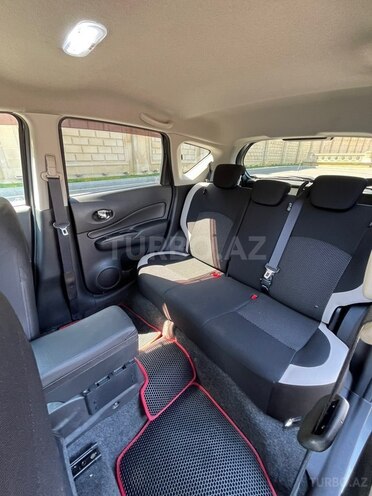 Nissan Note-7