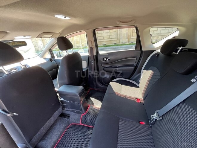 Nissan Note-8