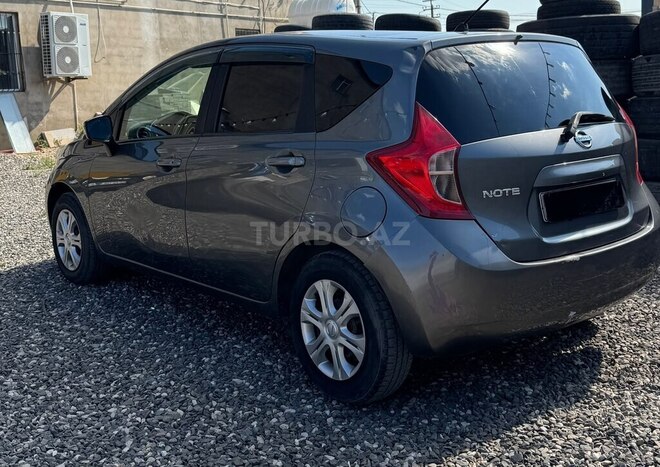 Nissan Note-5