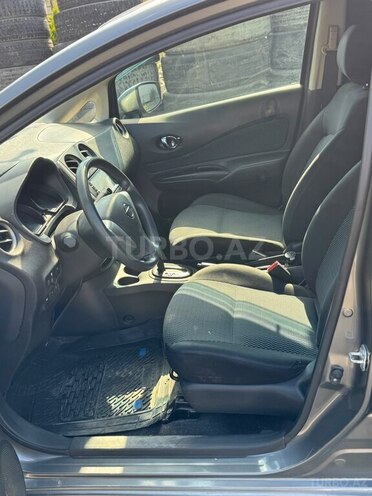 Nissan Note-8