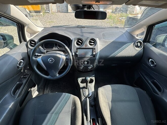 Nissan Note-7