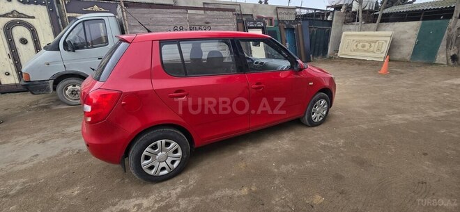 Skoda Fabia-11