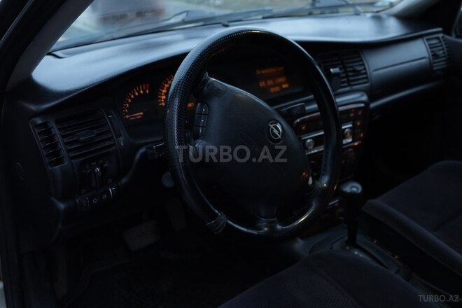 Opel Vectra-2