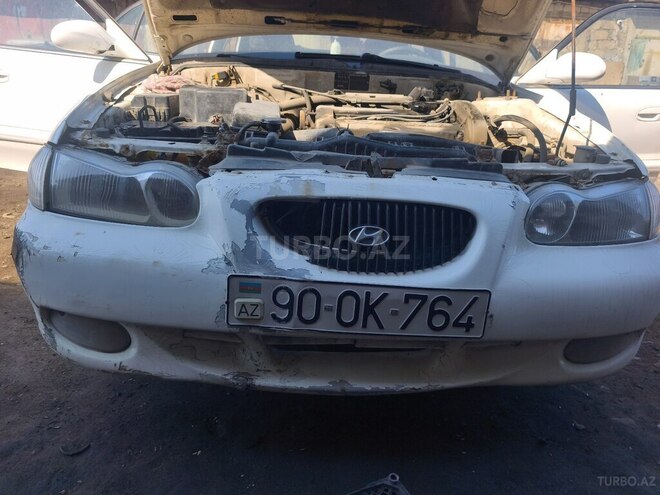 Hyundai Sonata-1