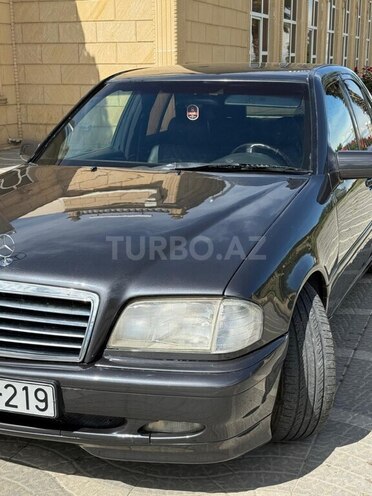 Mercedes C 200-3