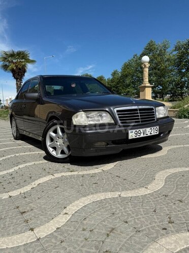 Mercedes C 200-1