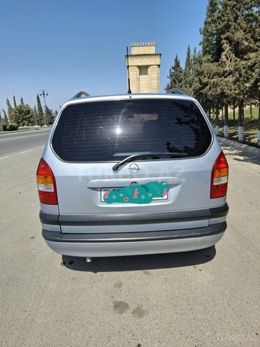 Opel Zafira-3