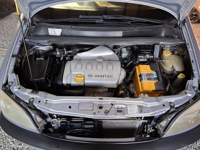 Opel Zafira-20