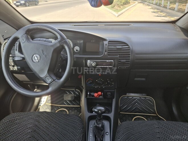 Opel Zafira-9