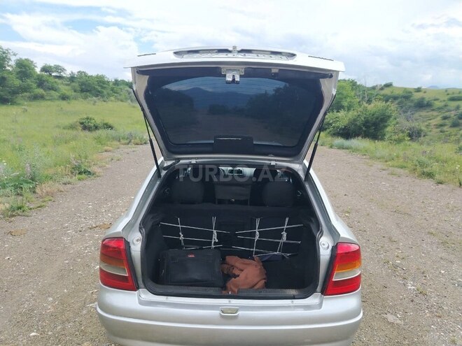 Opel Astra-8