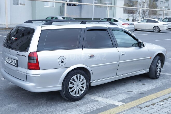 Opel Vectra-6