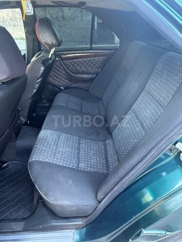 Mercedes C 200-6