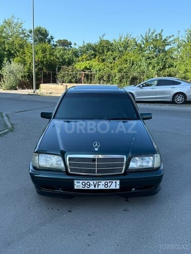 Mercedes C 200-1