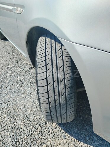 Hyundai Verna-13