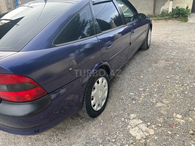 Opel Vectra-7