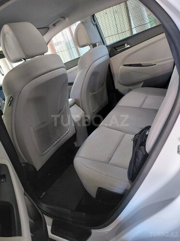 Hyundai Tucson-4