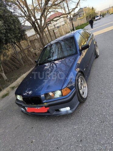 BMW 325-1